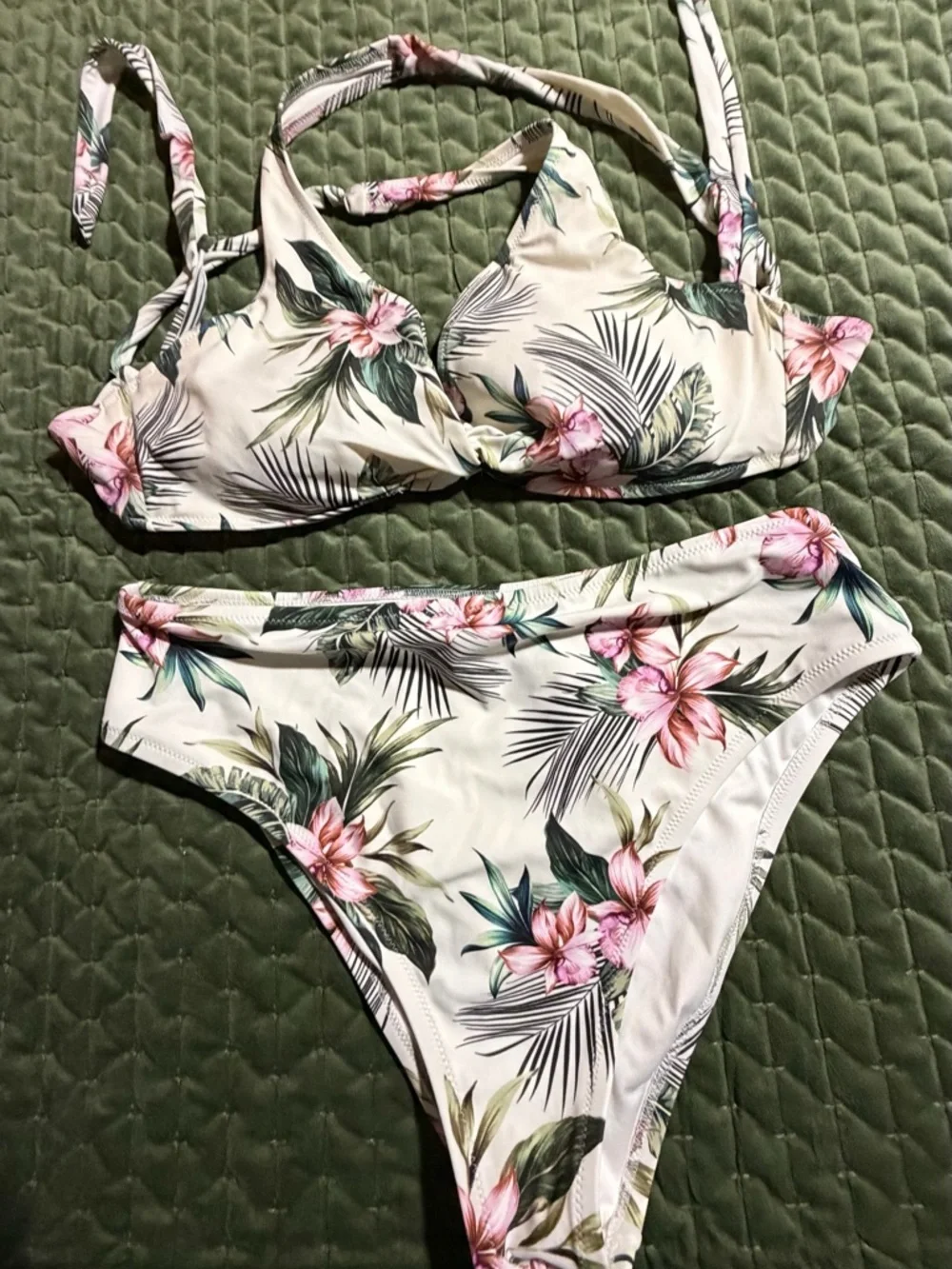 Shade & Shore floral high-waist bikini set white pink size 36D bottom size large